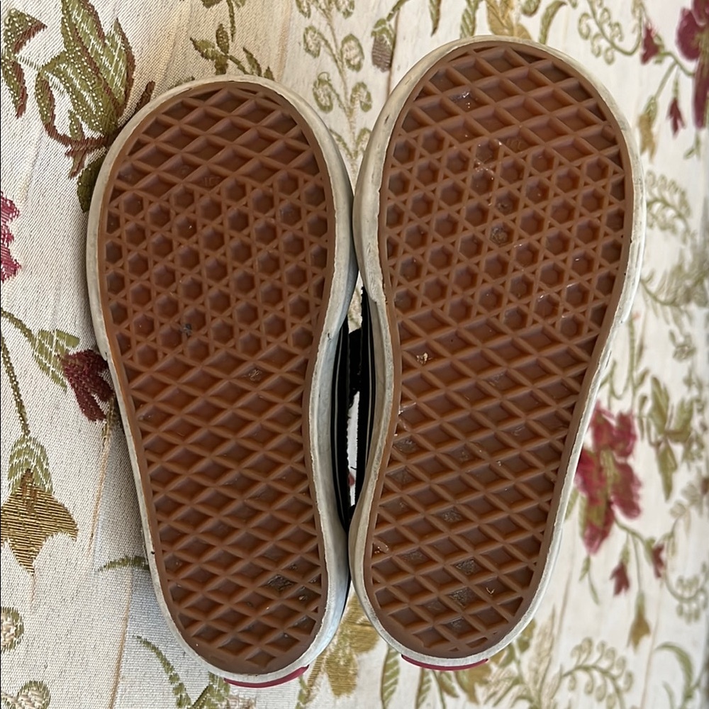 Kids Vans Black Sneakers - Picture 5 of 5